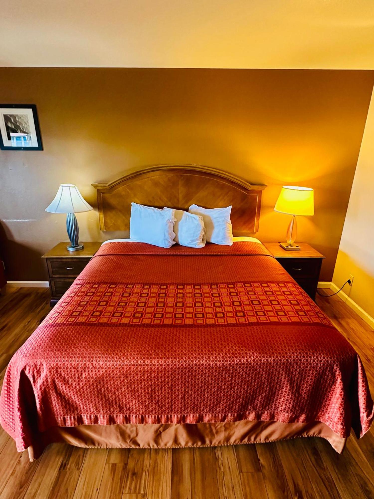 Franciscan Inn Motel Vista Ngoại thất bức ảnh